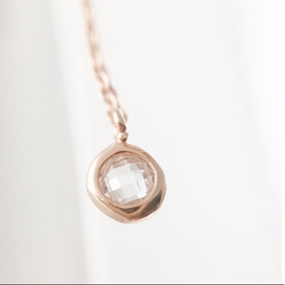 SoldoutCuratedLuxury - Picture 4 of 7